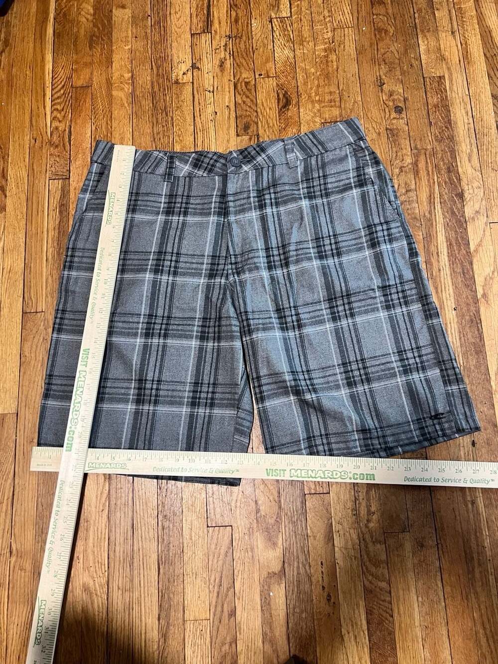 Y2k Vintage O'Neill Men's First In Last Out Gray Plaid